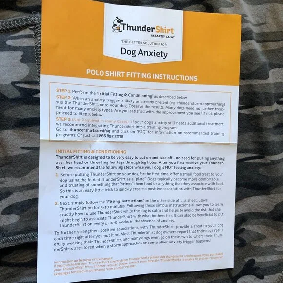 Thunder Shirt from ThunderPatch for 40-50 lb. dogs - Picture 4 of 4